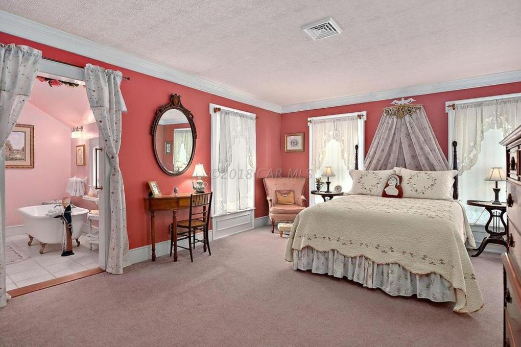 Princess Anne Book Lovers Inn 외부 사진